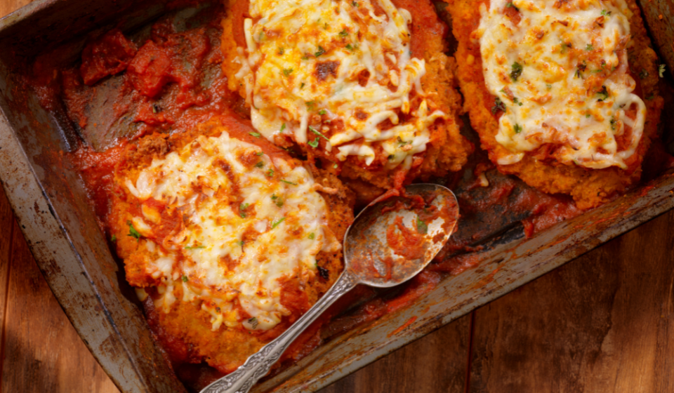 sobrecoxa de frango a parmegiana